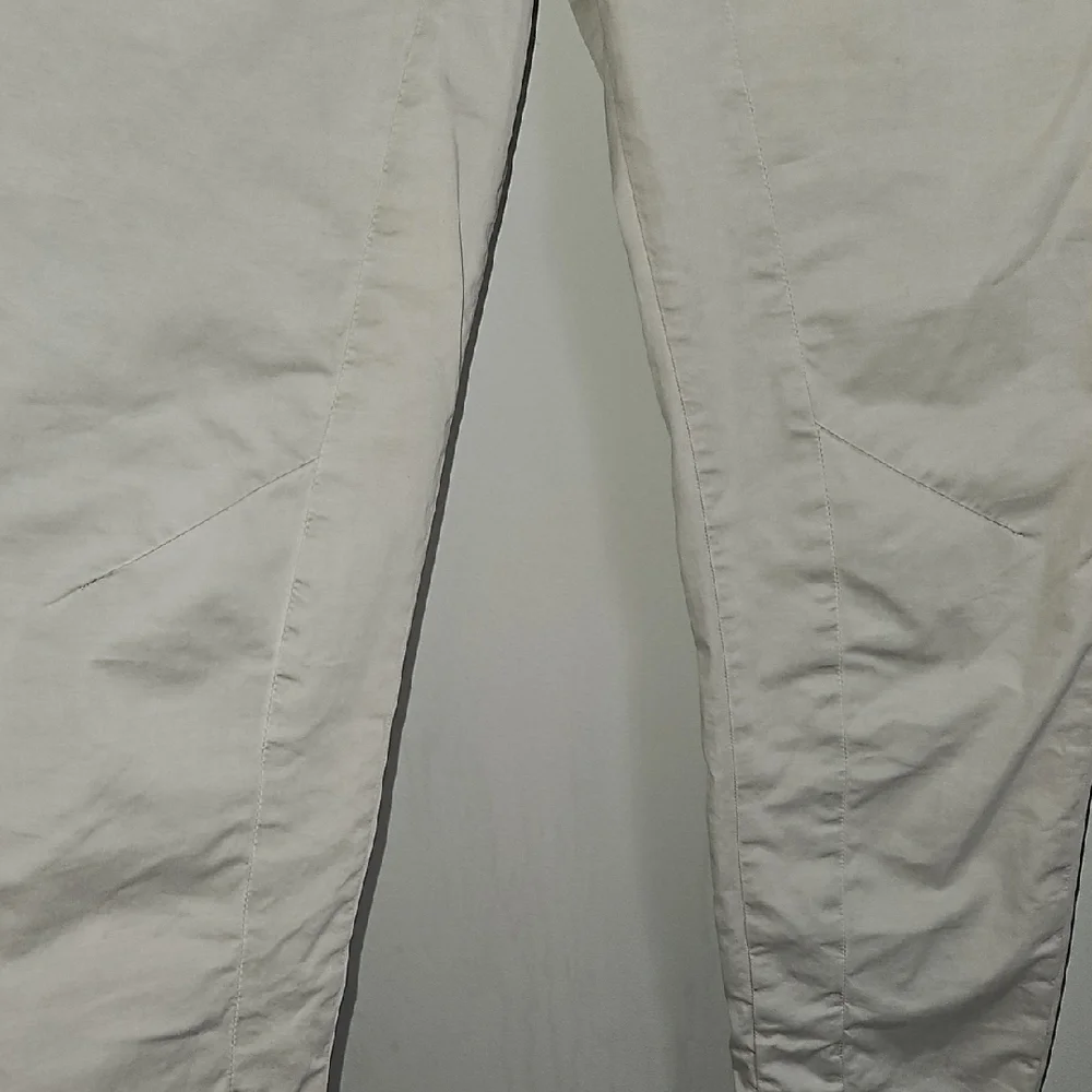 Brunello Cucinelli Women's Beige Tapered Straight Leg Pleated Pants 42 US 6 - Picture 12 of 15